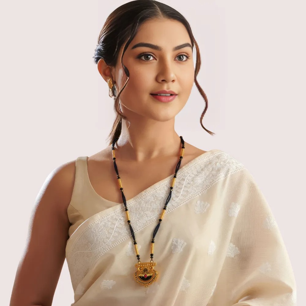 7Mdhy1jDHVNHtJrvsOGKMz1X1tpJlcJMTR9kUZ1w.jpg Sacred Love Gold Mangalsutra - Image 1